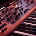 シンセサイザーの仕組みと構造を解説!シンセを構成する4つの機能を理解しよう!
